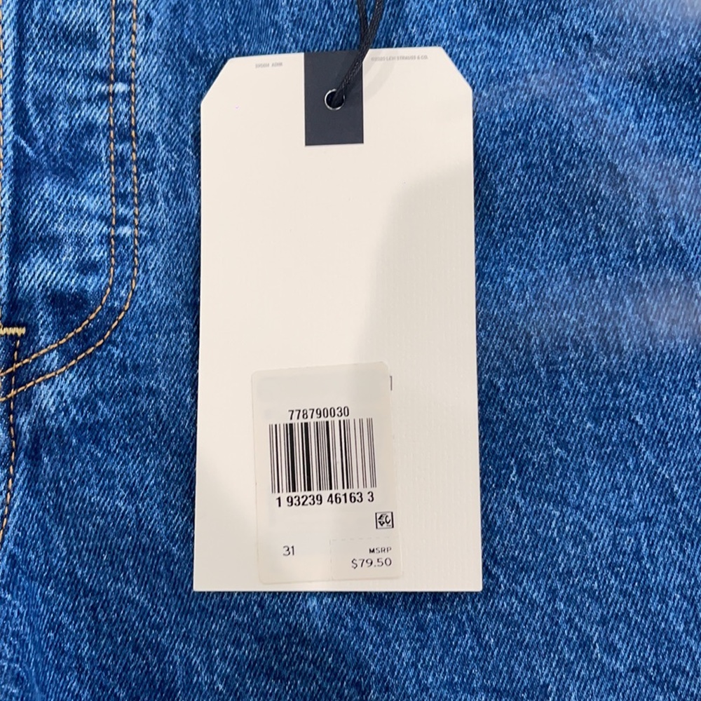 Levi's rib cage super high rise jean shorts - Picture 2 of 4